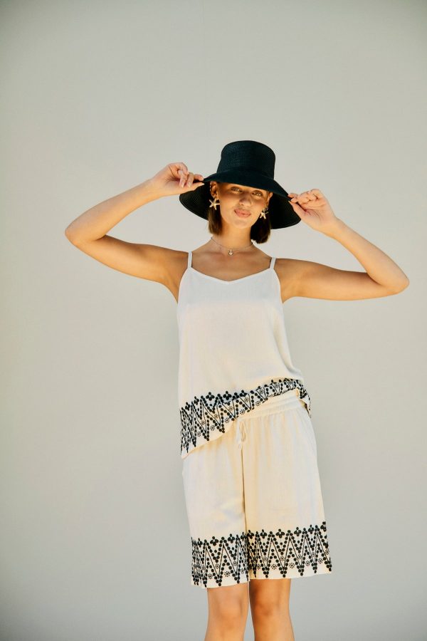 FQLINUS - TOP WITH EMBROIDERY DETAILS - BEIGE Im Angebot